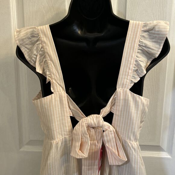 NWT Ingrid & Isabel Maternity Flutter Tank Top Tie Back White Peach Size Small - Picture 15 of 16